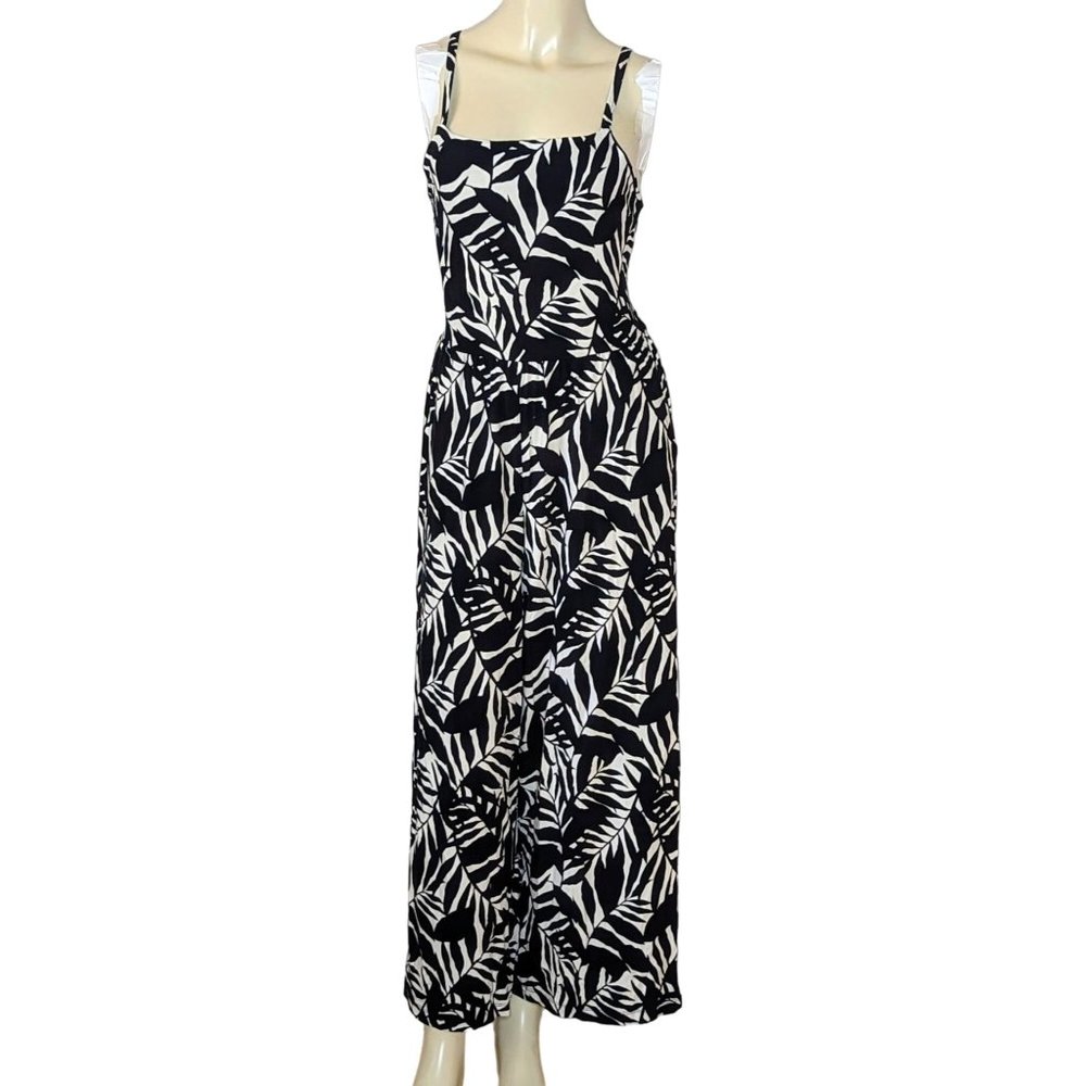 Old‎ Navy Black and White Palm Print Jumpsuit Size Women Medium
